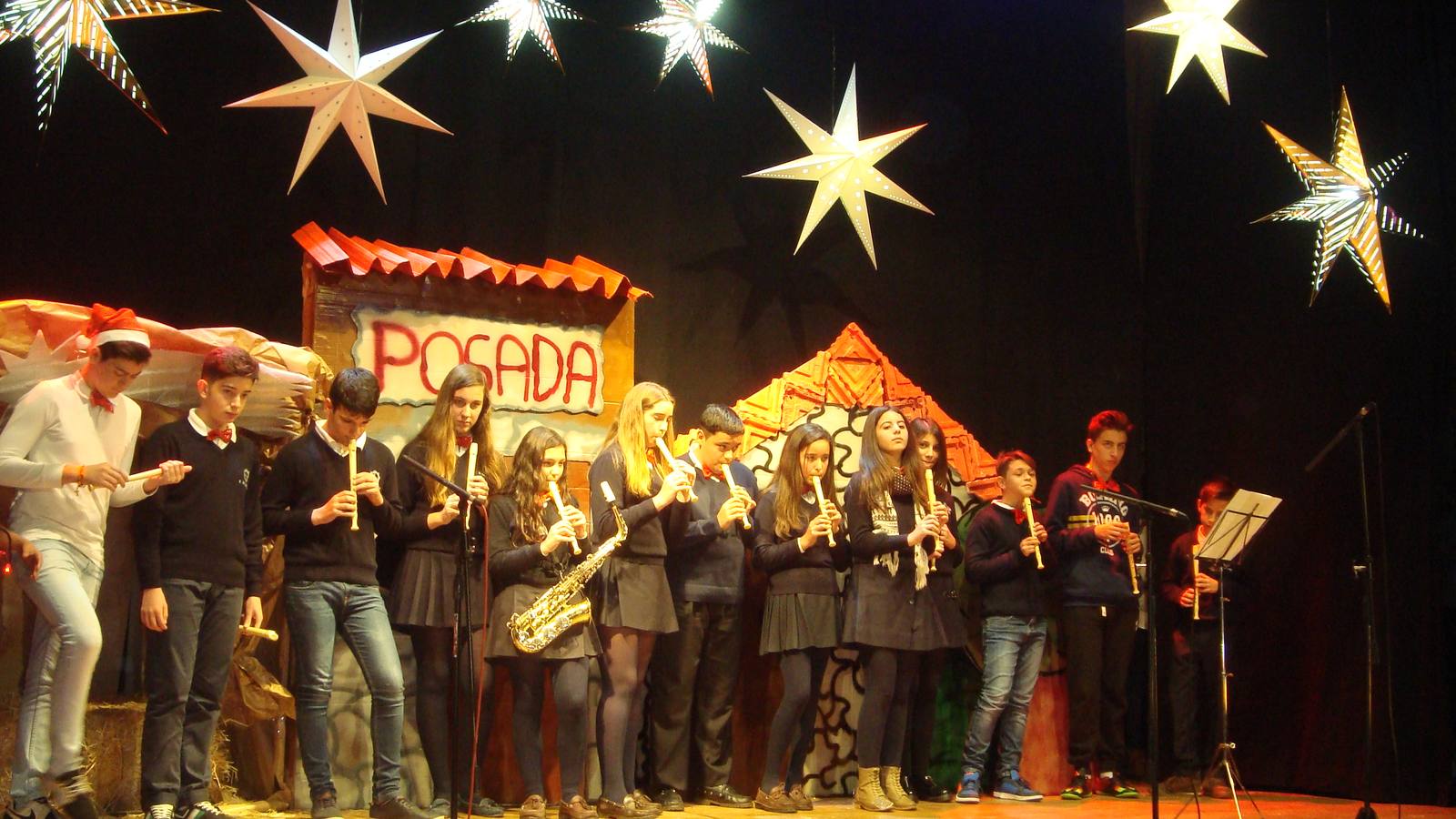 Fiesta navideña del Colegio Cristo Crucificado