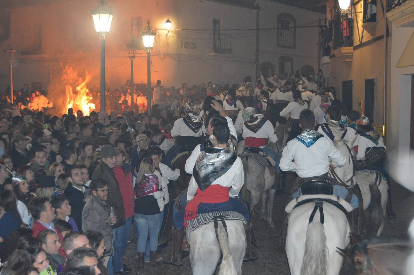 Júbilo y devoción en Navalvillar de Pela por San Antón