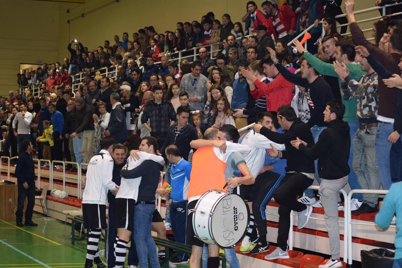 Buhersa regala otra tarde épica a su afición