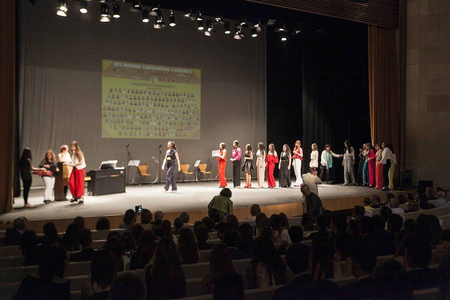 Graduación de los alumnos de Bachillerato del IES Norba Caesarina