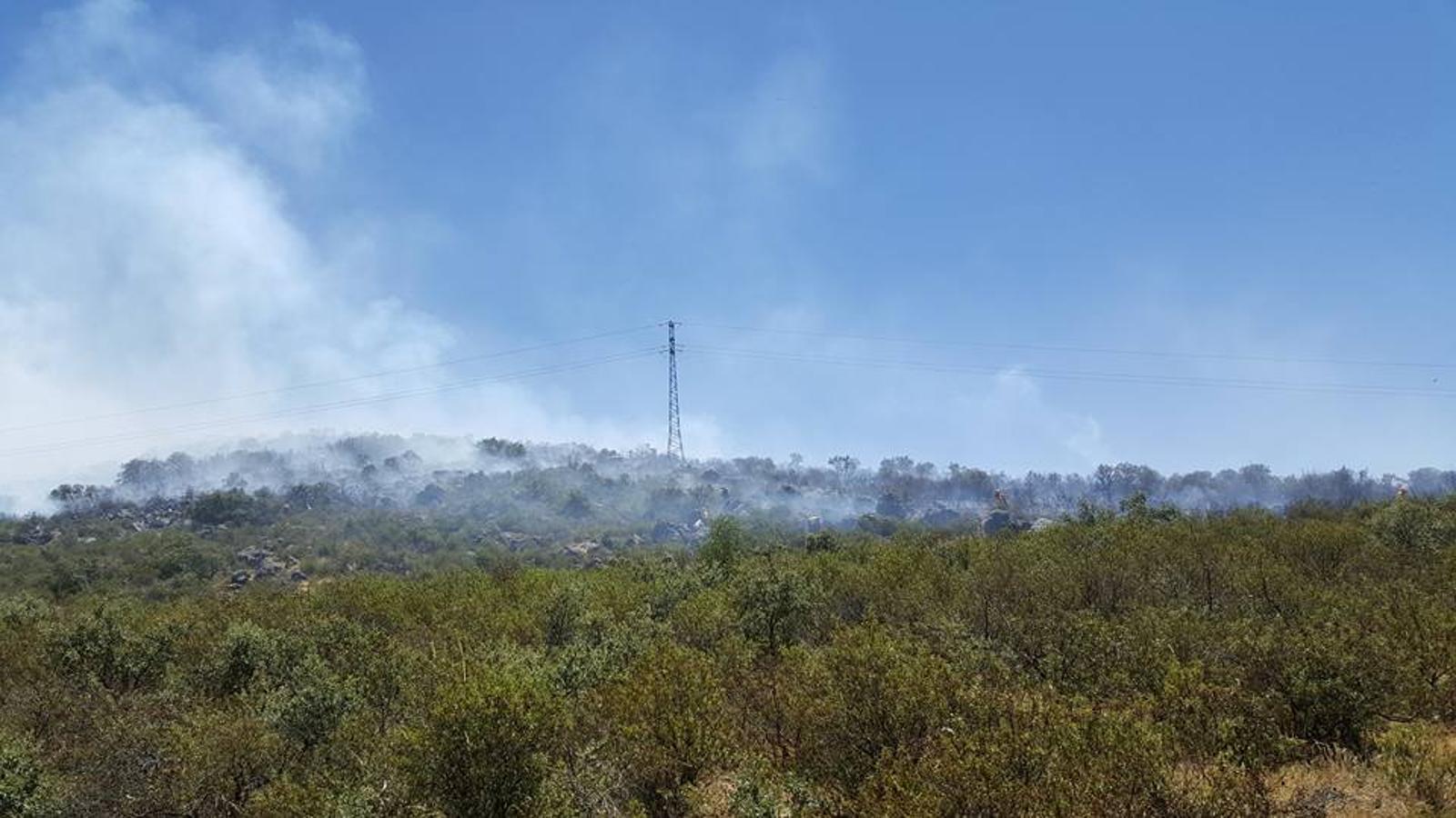 Declarado un incendio en Arroyo de San Serván sin peligro para la población