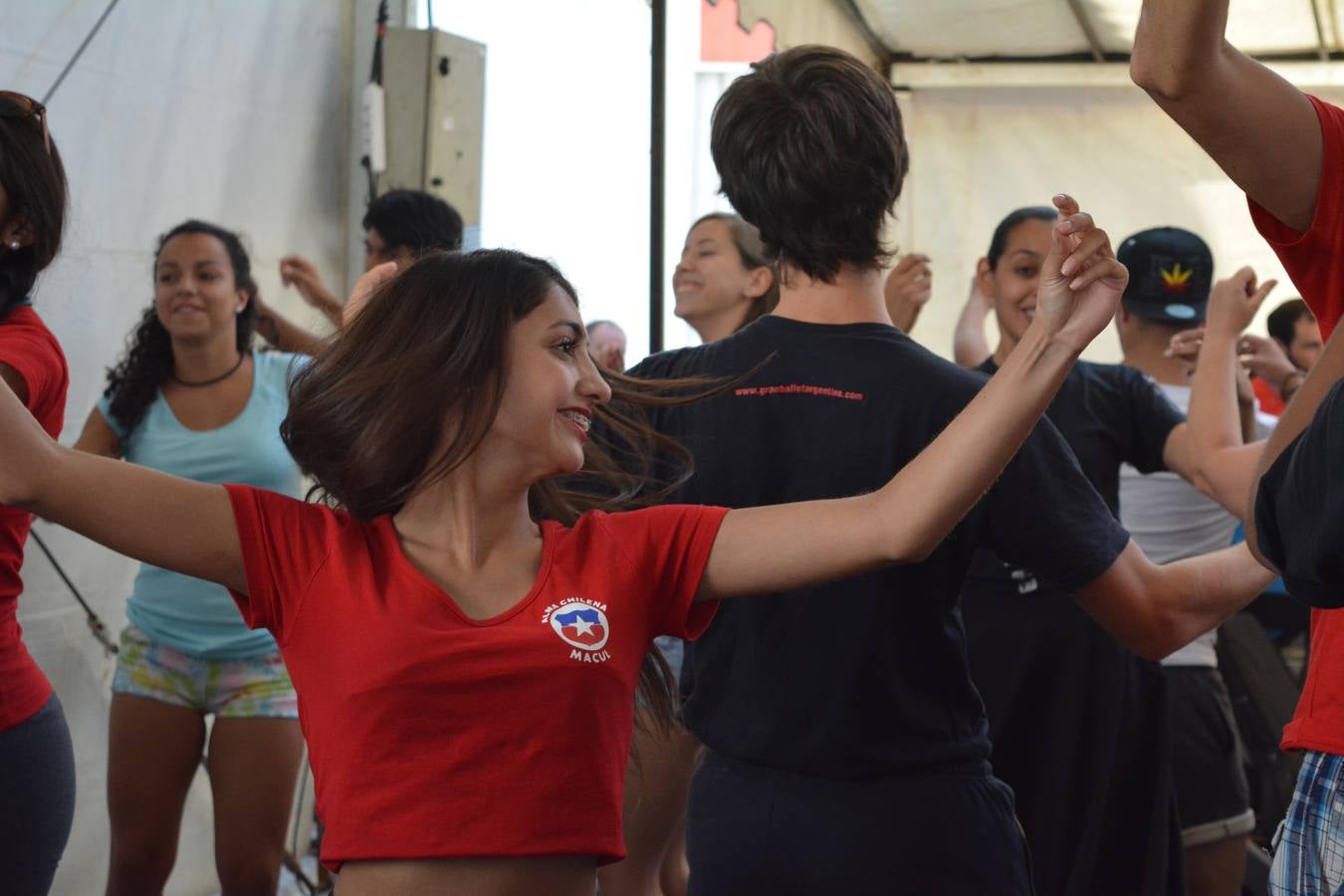 Jornada matinal en la carpa del Festival