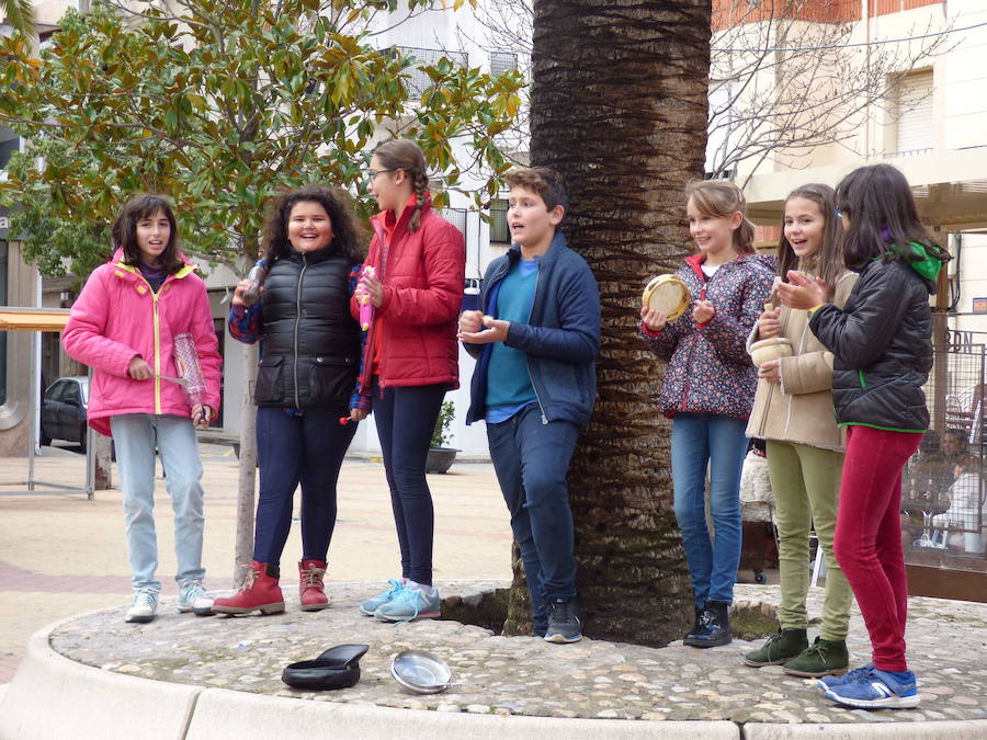Música popular en calles y plazas