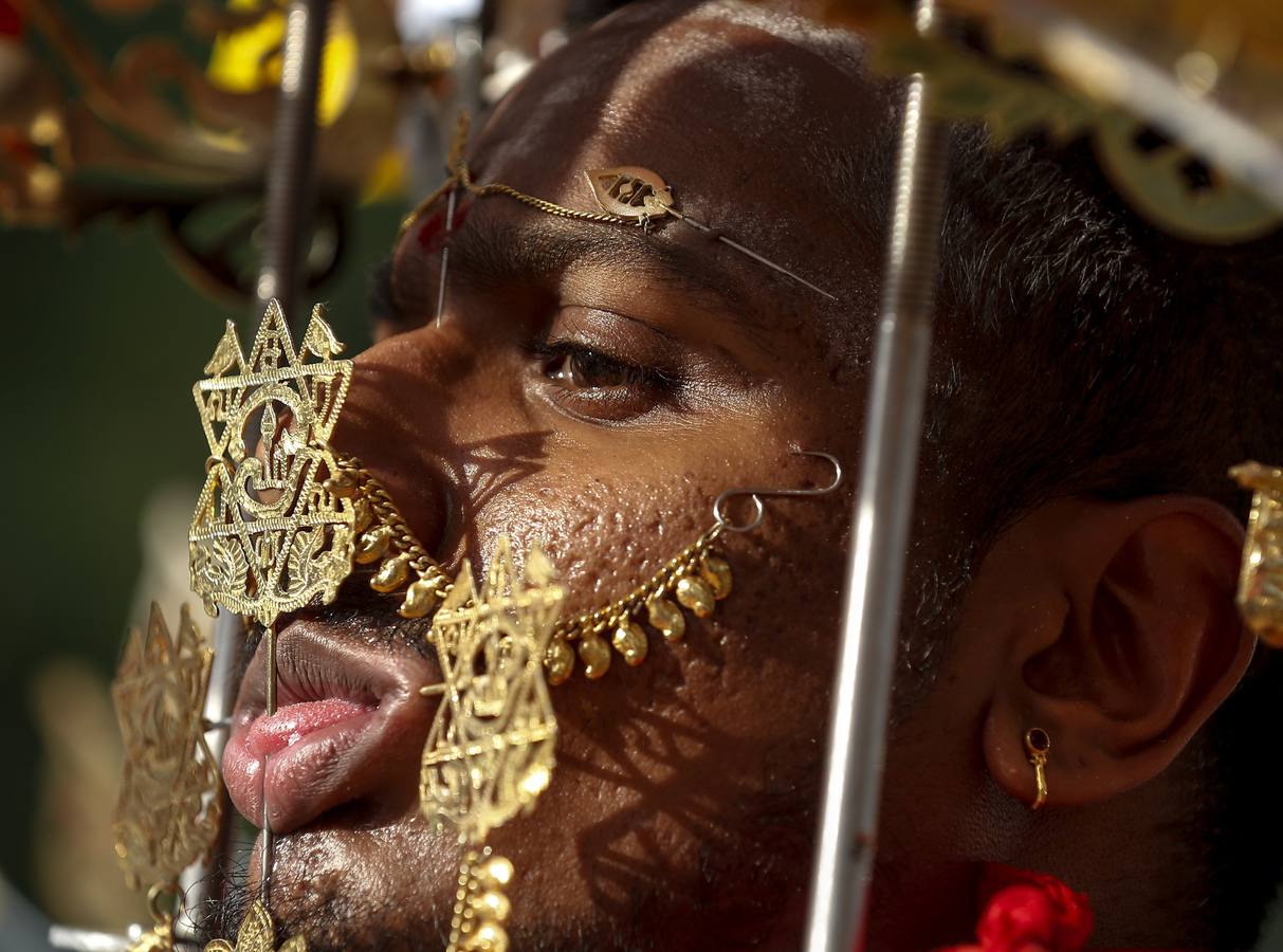 Los hindúes de Singapur celebran el Thaipusam con devoción