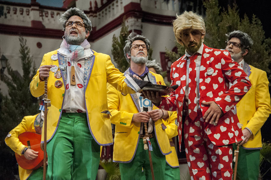 Primera jornada de semifinales del Concurso de Murgas