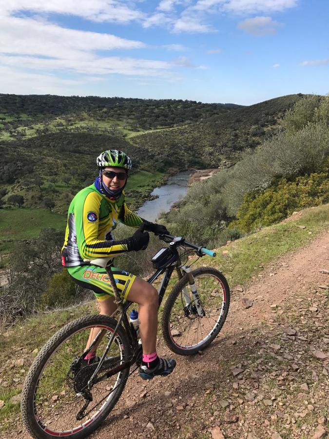 Ruta en Barrancos de MTB Los Bartolos