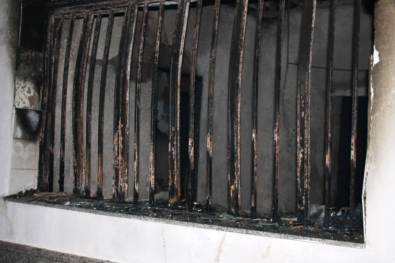 IMÁGENES DEL INCENDIO DE ESTE DOMINGO EN MONESTERIO