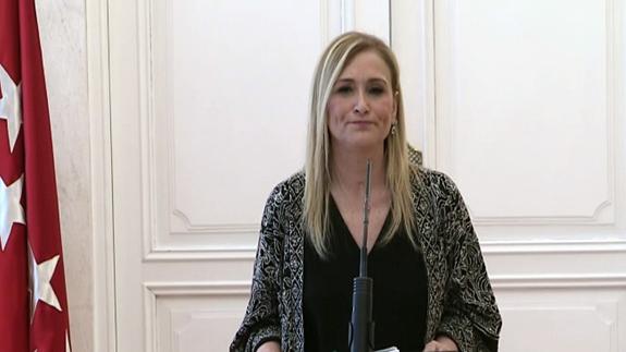 Cifuentes defiende su «honradez» y ve el informe como «juicios de valor sin fundamento»