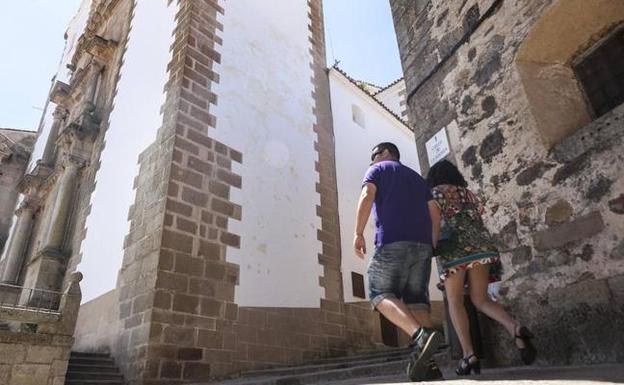 La Diócesis confía en HBO para pintar la Preciosa Sangre