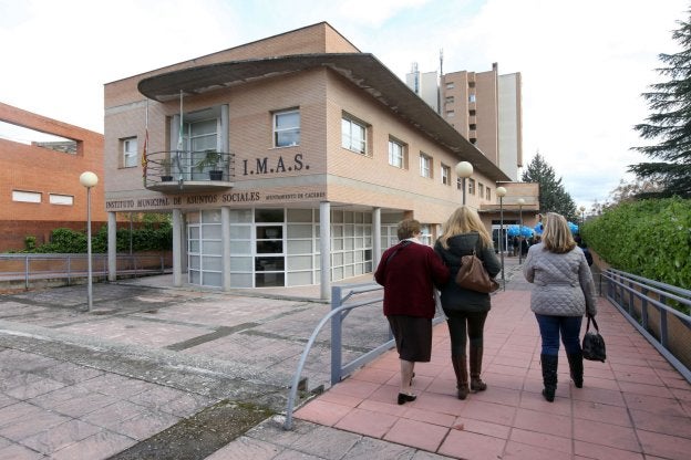 Asuntos Sociales destina 178.500 euros a apoyar a familias cacereñas necesitadas