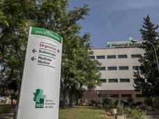 La mujer que se atragantó en la Feria de San Juan sigue grave y en la UCI