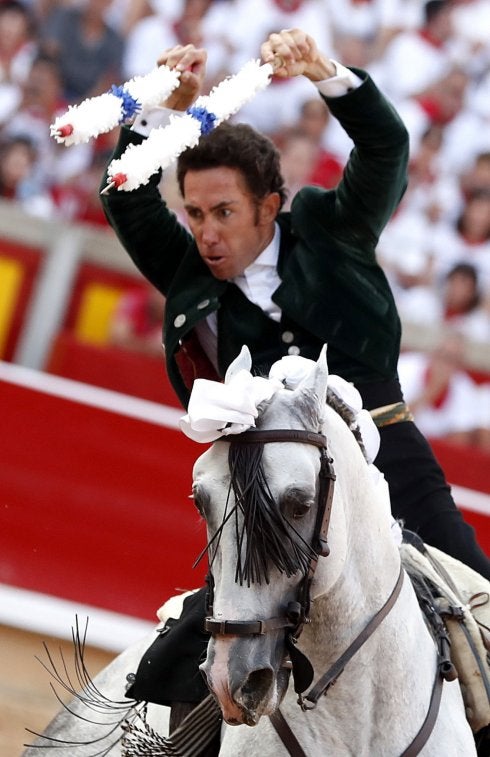 Leonardo y Armendáriz triunfan en casa de Hermoso de Mendoza