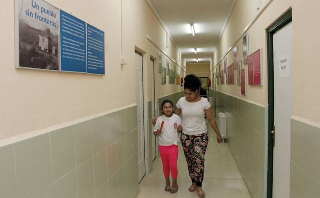 Cáceres amplía a tres meses el plazo para justificar las ayudas sociales