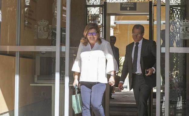 Domínguez apunta a la exalcaldesa de Plasencia en el caso Santa Bárbara