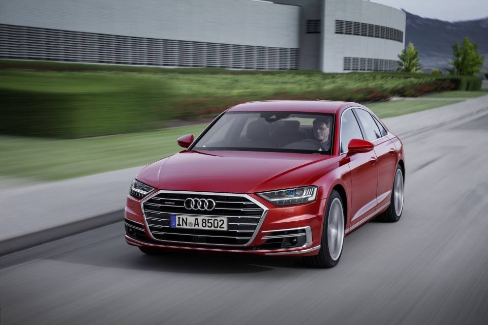 Audi A8, imágenes del modelo cumbre de la gama
