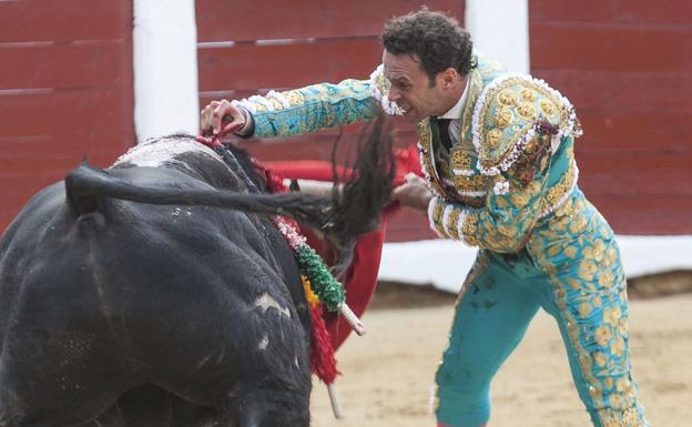 Ferrera comunicó hace dos meses al Ayuntamiento de Almendralejo que tenía comprometido el 15 de agosto