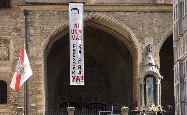 La Audiencia Nacional permite el homenaje al etarra Kepa del Hoyo, fallecido en Badajoz