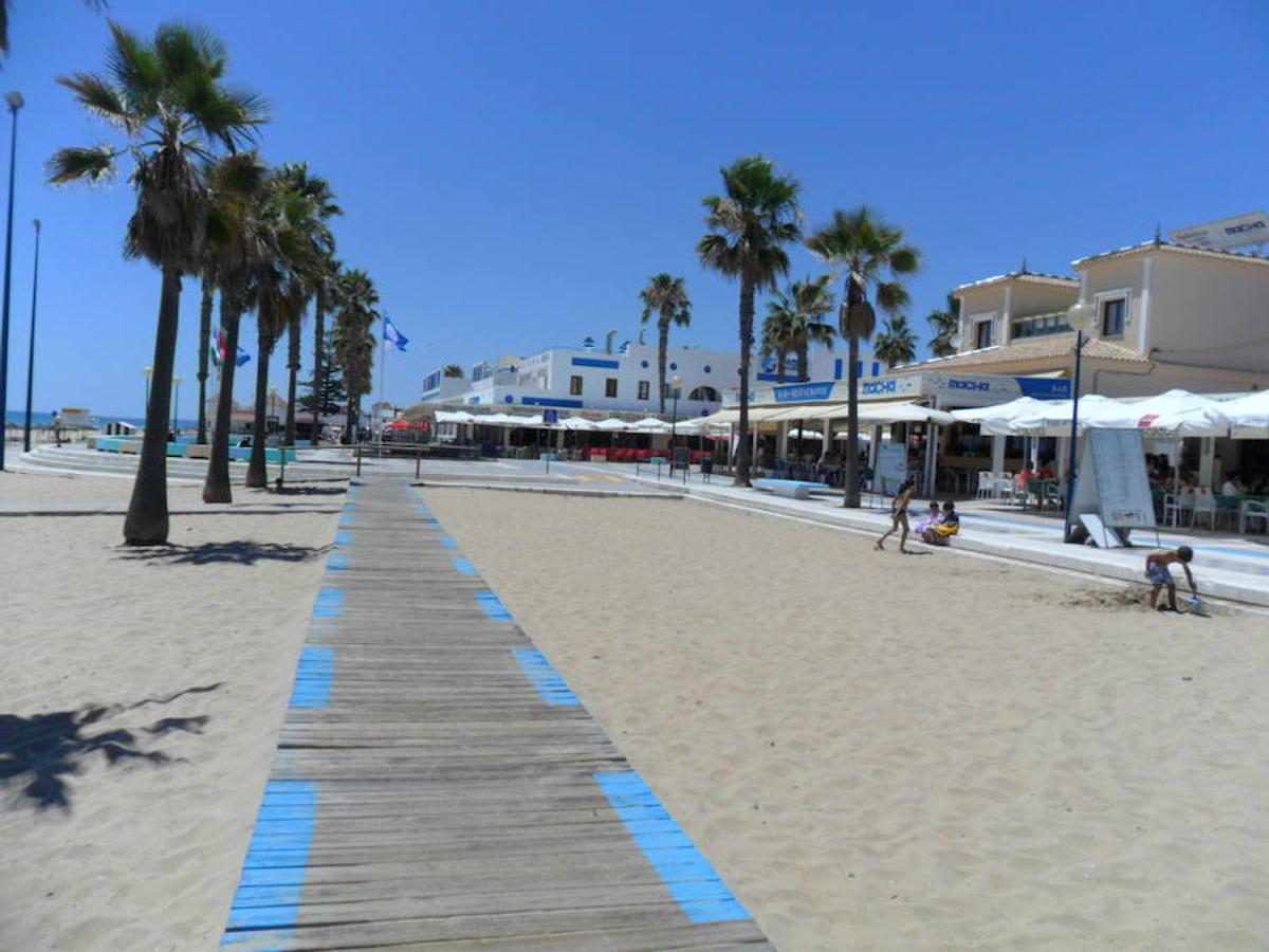 Emprendedores extremeños en La Antilla y su zona de playa