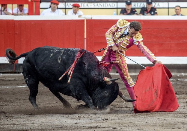 Ferrera sufre un poquito