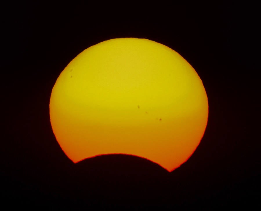 El eclipse solar, visto desde Cáceres