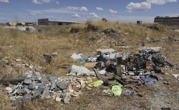 La Junta cerrará un centenar de vertederos ilegales antes de 2022