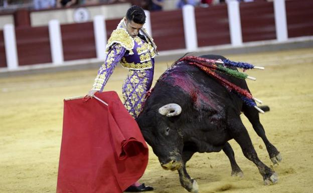 Talavante corta dos orejas a una buena corrida de García Jiménez
