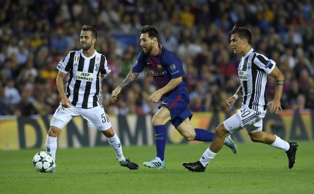 El alumno Dybala asiste a otra clase magistral de Messi