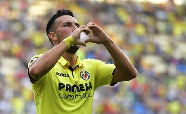 Bakambu y Cherysev rescatan al Villarreal del naufragio