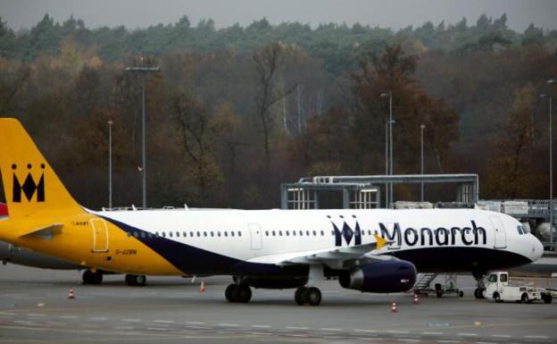 Doce aeropuertos españoles afectados por la quiebra de Monarch Airlines