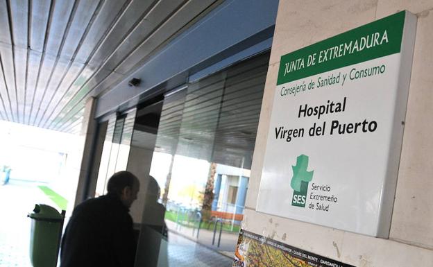 El hospital de Plasencia suspende los tratamientos de fertilidad por falta de una sala adecuada