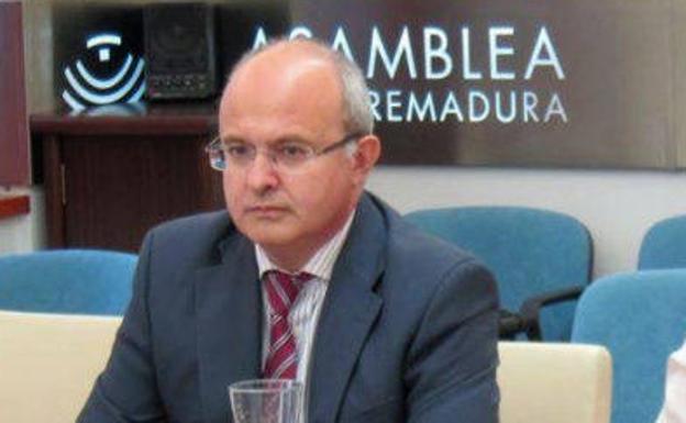 Miguel Ángel Campos presenta su renuncia como secretario general de la Cexma
