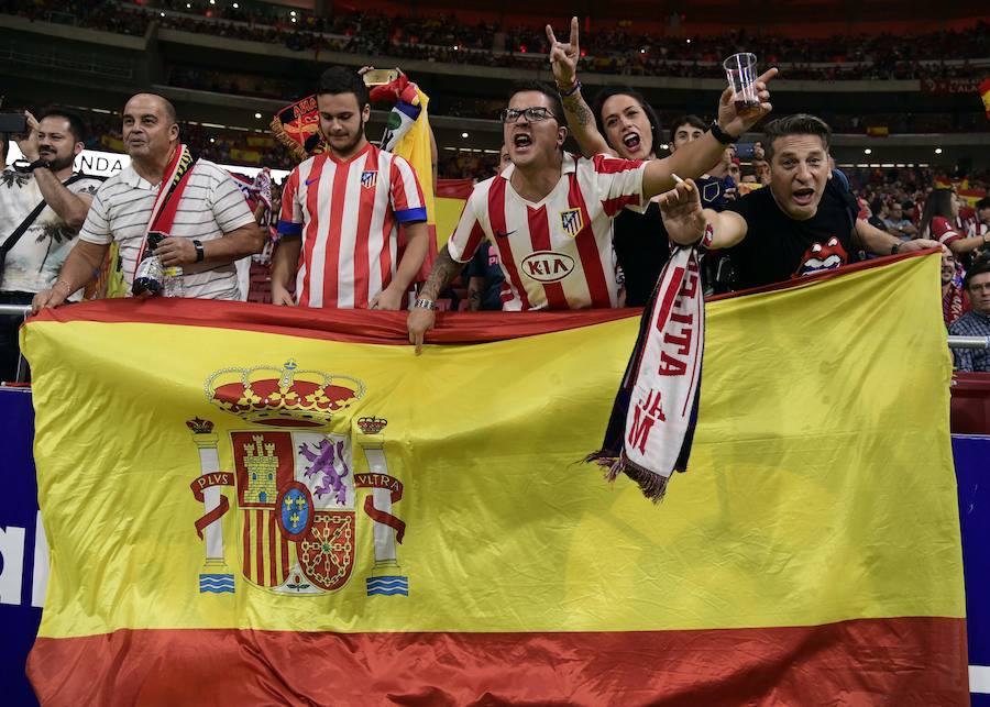 Las banderas españolas del Wanda Metropolitano