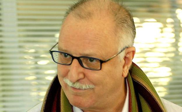 Una gala rinde homenaje al médico cacereño Antonio Floriano