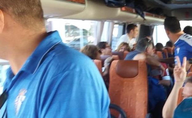 La afición del San Fernando fue escoltada por la Policía, pero no hubo incidentes