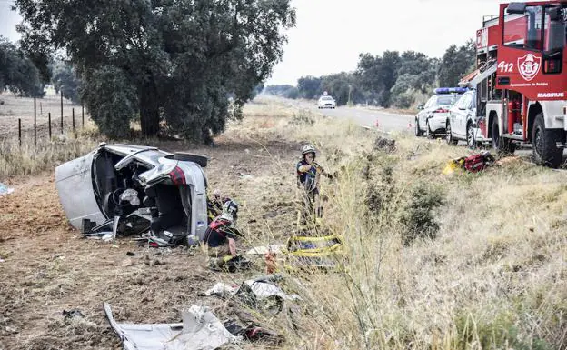 La Guardia Civil investiga las causas del accidente mortal de la carretera de Valverde
