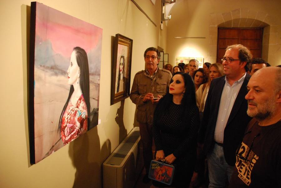 Vecinos de Trujillo acompañan a Alaska en la 'Expoparty'