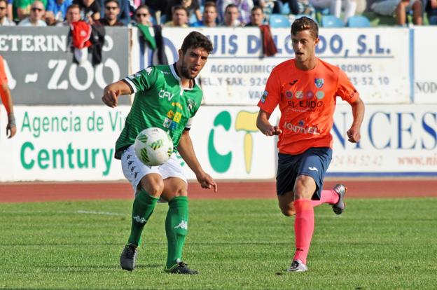 El Villanovense busca en El Ejido enlazar dos victorias consecutivas