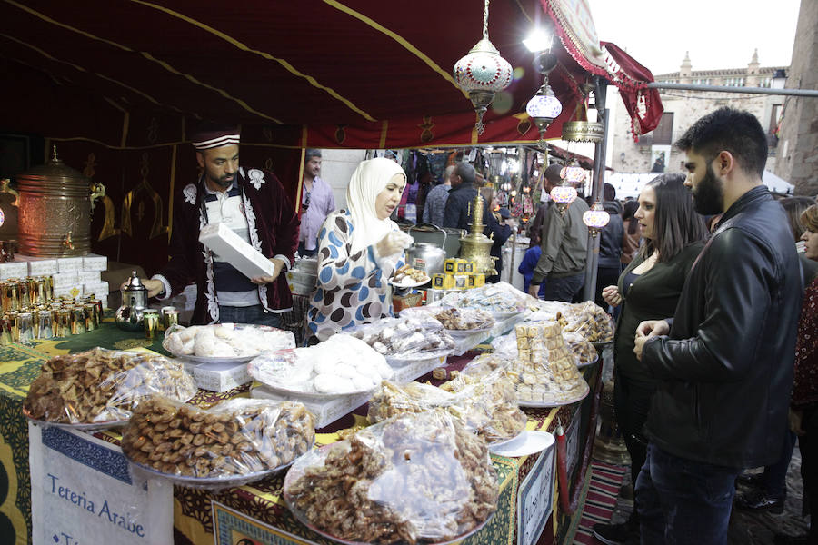 Cáceres disfruta del Mercado Medieval