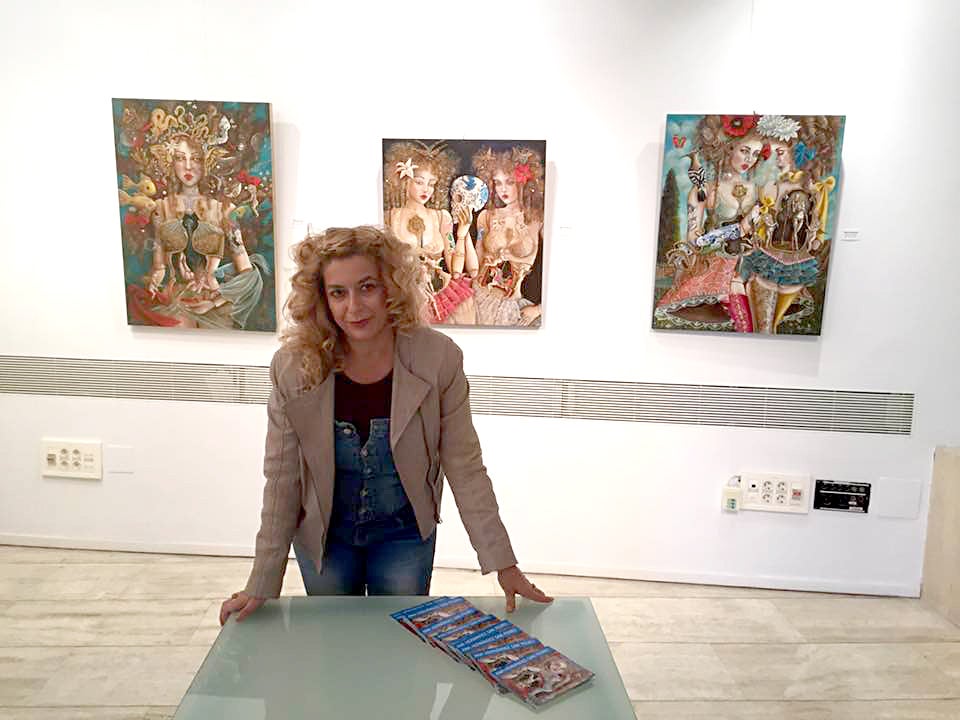 Ana Hernández San Pedro expone su neobarroquismo en Badajoz