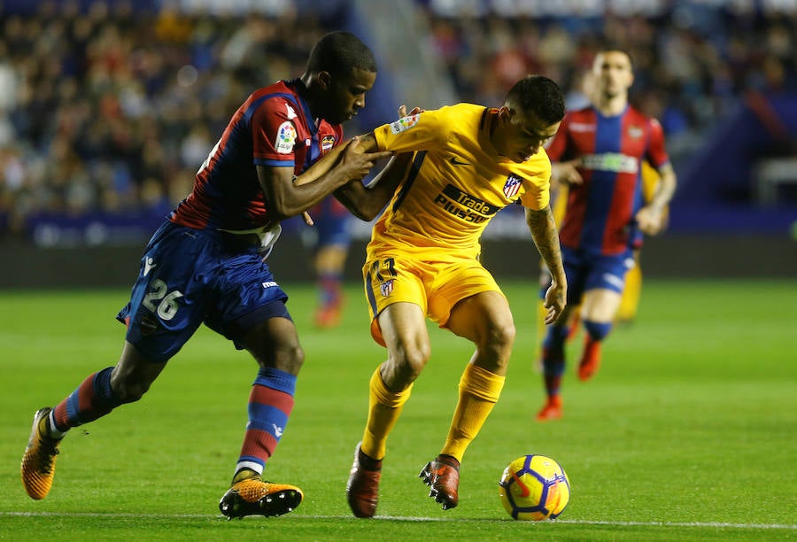 Las mejores imágenes del Levante-Atlético