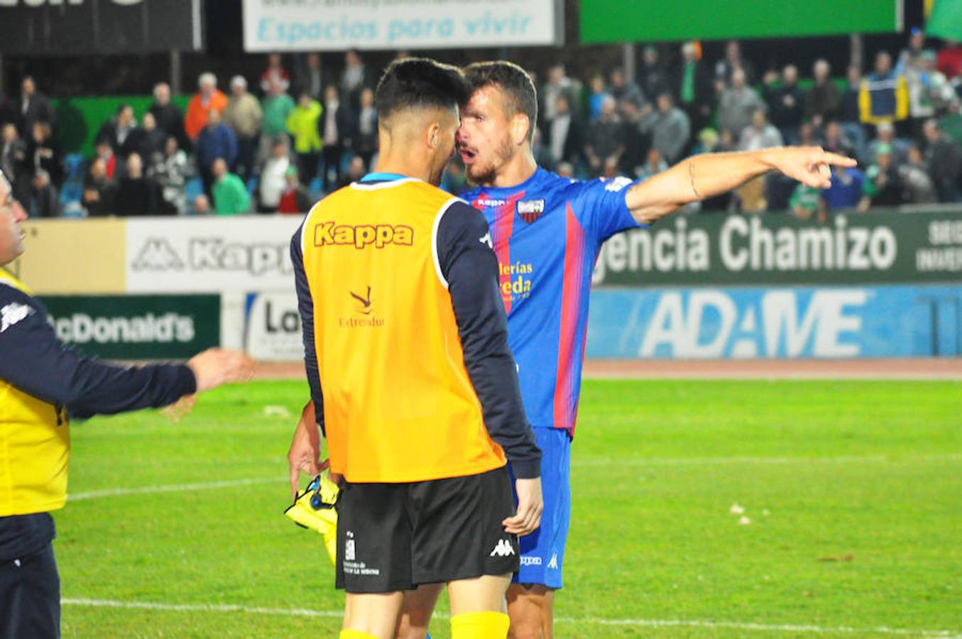 Tensión en el derbi extremeño entre Villanovense-Extremadura
