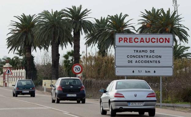 La Junta hará un estudio para acabar con los accidentes en la carretera de Olivenza
