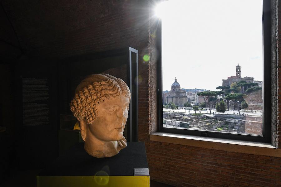 Relieves del Teatro Romano de Mérida viajan a Roma a una exposición