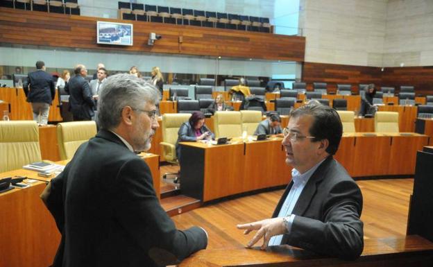 Extremadura no se quedará de brazos cruzados si el TC falla a favor de las eléctricas con la ecotasa