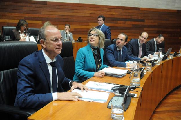 Monago a Vara: «Con nosotros no cuente más para este juego»