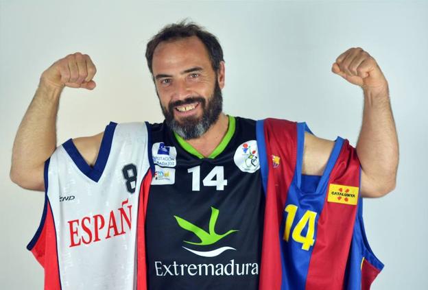 Cano, adiós a media vida de baloncesto