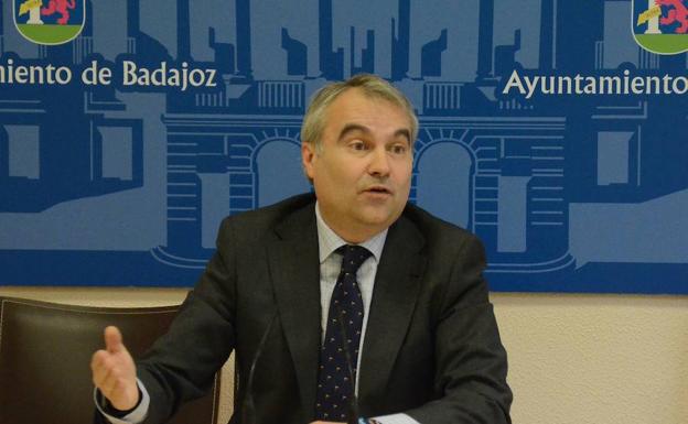 Fragoso dice que harán un catálogo de vestigios en los poblados para