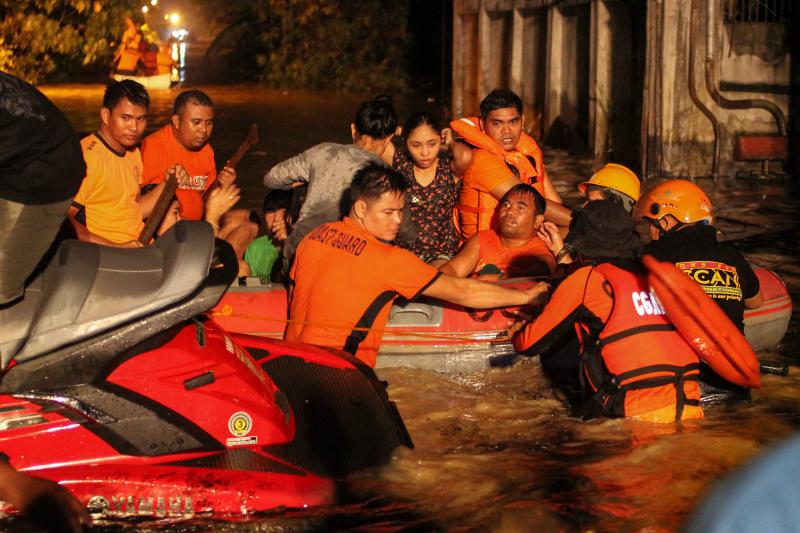 Una tormenta tropical deja más de 130 muertos en Filipinas