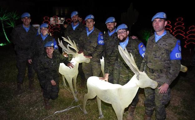 El contingente extremeño en Líbano celebra la Navidad con sus compañeros de misión