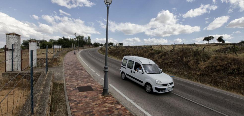 Las empresas de la Ronda Sureste de Cáceres firman contrato y se cede el terreno
